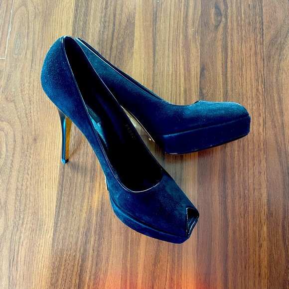 Louis Vuitton black suede open toe platform feels size 38.5 - Picture 3 of 7